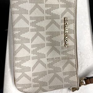 MK Purse